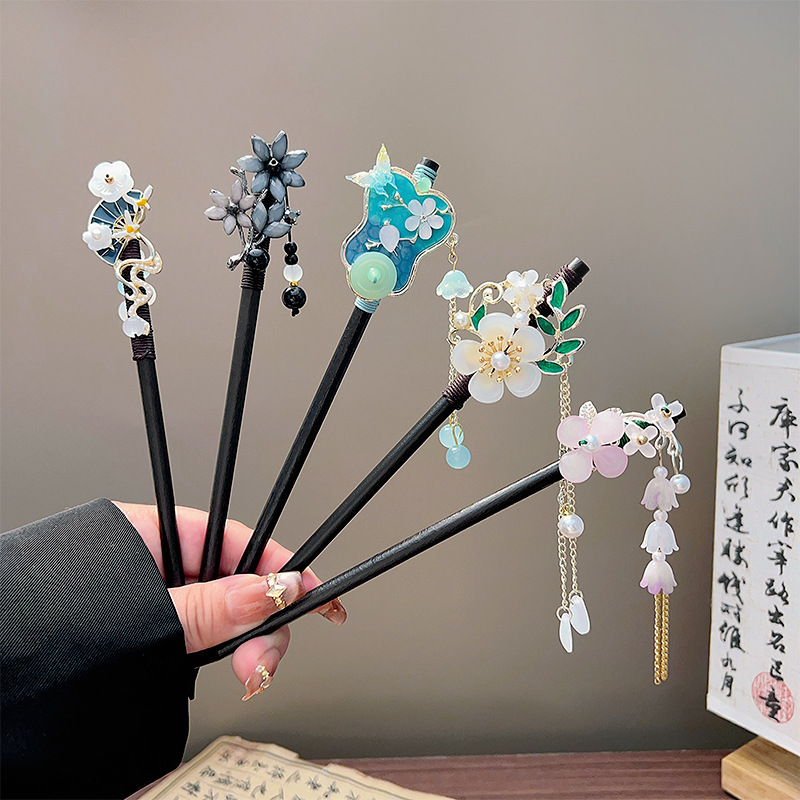 Wedding Supply Store - クラシックタッセルヘアスティック黒木製フラワーパールヘアピン中国漢服ヘアアクセサリーレトロ花嫁結婚式ヘアバンジュエリー